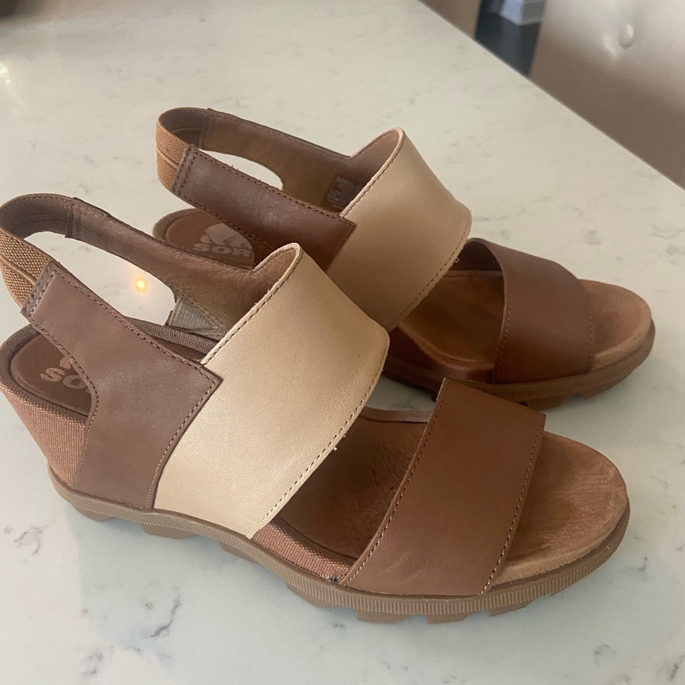 Barely worn Sorel sandal